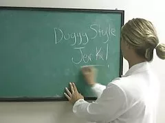 Xem video khiêu dâm lừa vợ đụ trong hồ bơi với chất lượng tốt, thuộc thể loại blowjob phim xxx vo chong viet nam và kiêm.